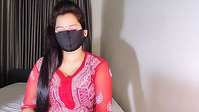 Snapshot of YourLovelyQueen chatting on March 20, 2025, 8:19 pm YourLovelyQueen online show from March 20, 2025, 8:19 pm
