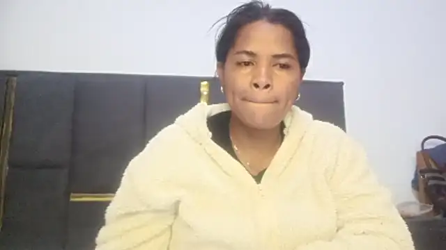 Snapshot of aleixane chatting on June 22, 2026, 6:27 pm aleixane online show from June 22, 2026, 6:27 pm