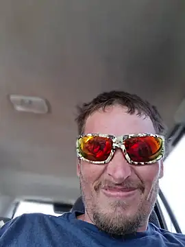 Snapshot of bushhogger8371 chatting on June 24, 2026, 9:56 pm bushhogger8371 online show from June 24, 2026, 9:56 pm
