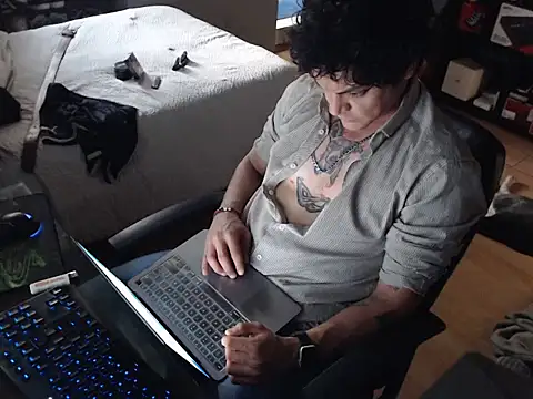 GruesoMexico online show from March 31, 2026, 12:01 am