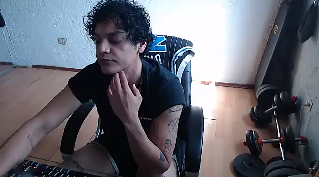 GruesoMexico online show from March 22, 2025, 9:21 pm