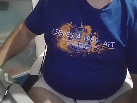 iron boy80 online show from September 17, 2025, 9:39 pm