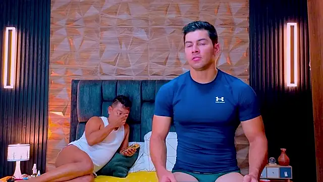 FelipeAndMarcello3 online show from March 23, 2026, 2:39 pm