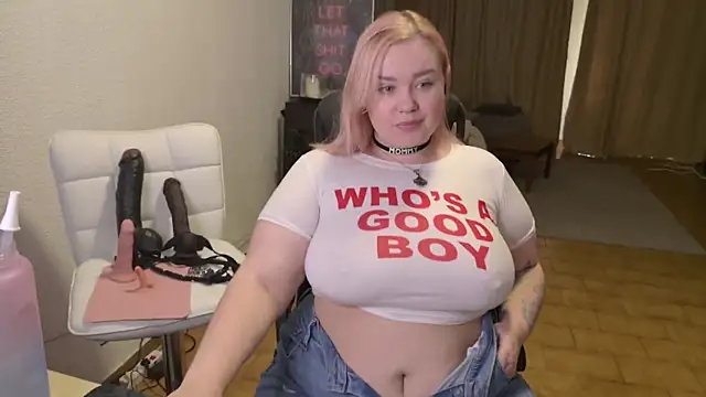 Snapshot of MargotGrey chatting on February 20, 2026, 10:28 am MargotGrey online show from February 20, 2026, 10:28 am