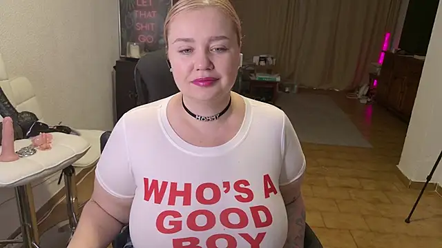 Snapshot of MargotGrey chatting on January 19, 2026, 8:29 am MargotGrey online show from January 19, 2026, 8:29 am