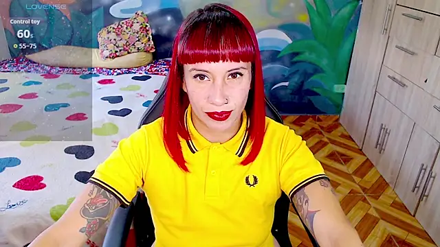 Snapshot of Eimy_lorens chatting on March 22, 2026, 4:30 pm Eimy lorens online show from March 22, 2026, 4:30 pm