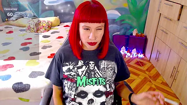 Eimy lorens online show from December 21, 2025, 6:31 pm