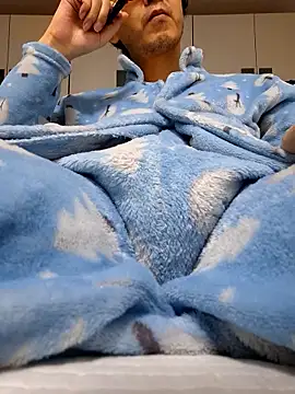 Snapshot of Ssk10N chatting on December 18, 2025, 12:31 pm Ssk10N online show from December 18, 2025, 12:31 pm