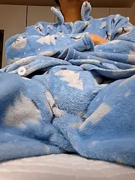 Snapshot of Ssk10N chatting on November 24, 2025, 12:05 pm Ssk10N online show from November 24, 2025, 12:05 pm