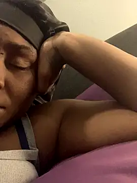 Foreignthababyy online show from September 19, 2025, 10:41 am