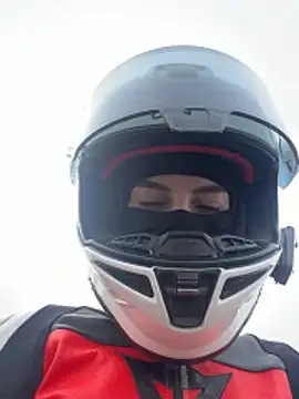 -AngelAri- online show from April 14, 2026, 11:26 am