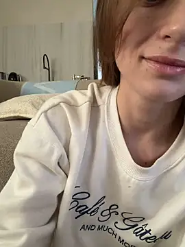 Snapshot of -AngelAri- chatting on June 14, 2026, 1:01 pm -AngelAri- online show from June 14, 2026, 1:01 pm