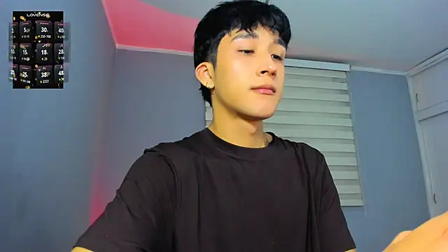 tom Howard online show from November 18, 2025, 1:43 am