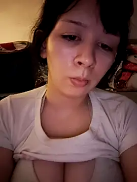 Haru Queenn online show from November 12, 2025, 12:48 am