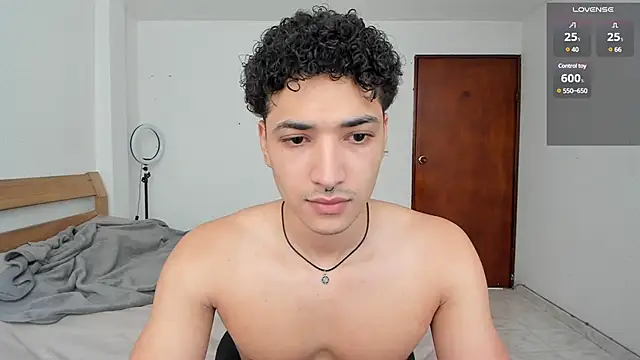 MitchellXD online show from December 24, 2024, 2:22 pm