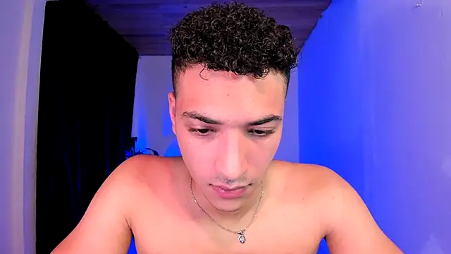 MitchellXD online show from December 13, 2025, 8:04 pm