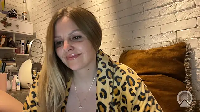 Snapshot of Angel_girllovemy chatting on February 19, 2026, 5:32 pm Angel girllovemy online show from February 19, 2026, 5:32 pm