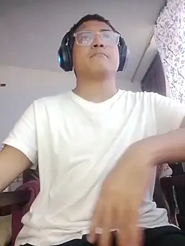 Mghty-cockl88 online show from February 20, 2026, 4:42 pm