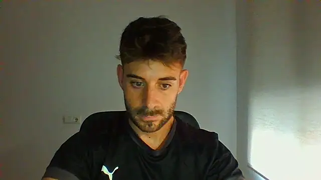 Snapshot of vargas90 chatting on July 6, 2026, 12:12 pm vargas90 online show from July 6, 2026, 12:12 pm