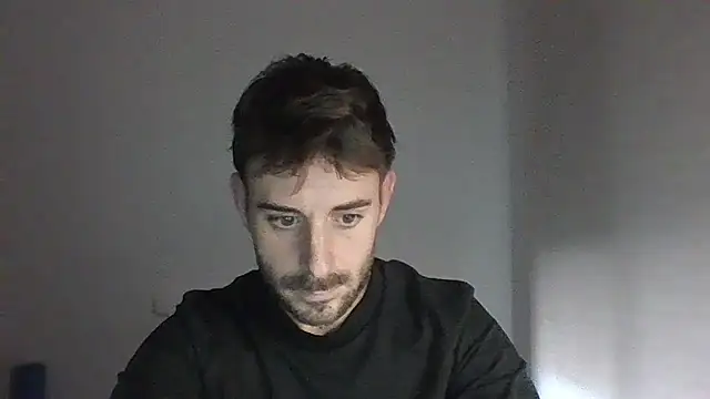 vargas90 online show from December 16, 2025, 1:26 pm