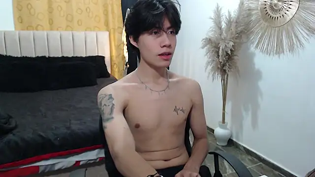 Snapshot of Elio-cam chatting on September 25, 2025, 3:23 am Elio-cam online show from September 25, 2025, 3:23 am