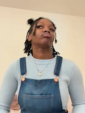 mochamimi online show from March 4, 2026, 11:23 pm