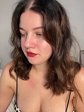 likaxxx online show from November 19, 2025, 1:55 pm