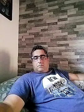 Snapshot of ADRIAN_ADI40 chatting on May 5, 2026, 6:27 am ADRIAN ADI40 online show from May 5, 2026, 6:27 am