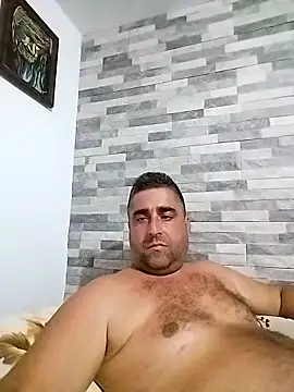 ADRIAN ADI40 online show from October 27, 2025, 4:08 pm