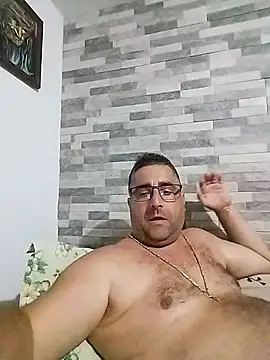Snapshot of ADRIAN_ADI40 chatting on May 25, 2026, 6:17 pm ADRIAN ADI40 online show from May 25, 2026, 6:17 pm