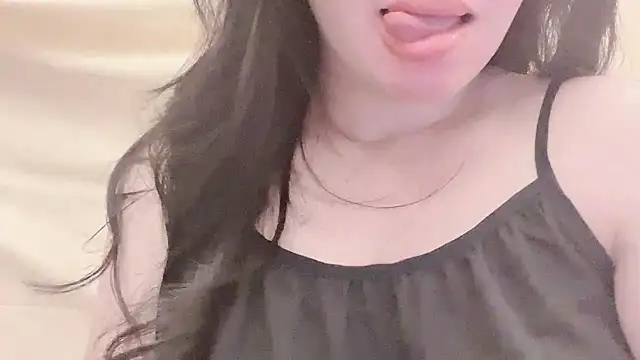 Tw Zoella online show from October 14, 2025, 11:11 am