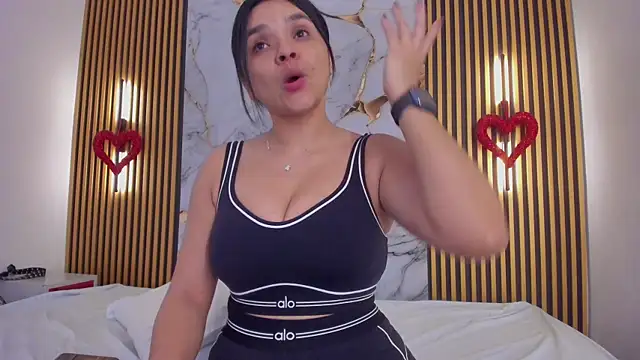 indi catalina online show from March 3, 2026, 1:07 pm