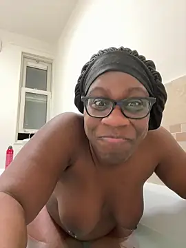 blacksexybeauty31 online show from April 22, 2026, 10:05 pm