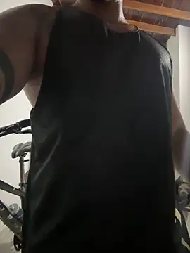 Danielsbigcum online show from April 7, 2026, 4:25 am