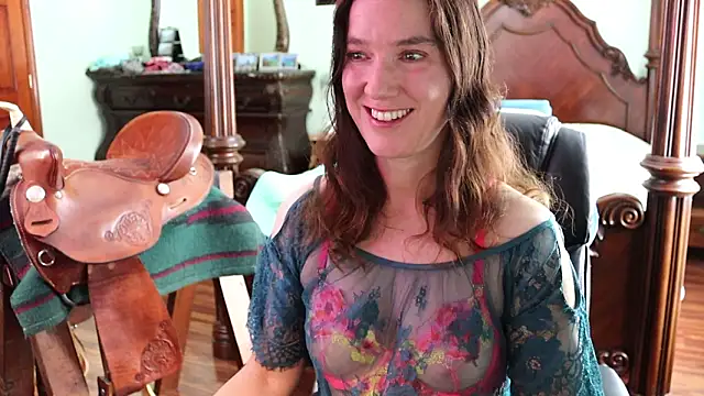 thornburyrose online show from February 21, 2026, 6:43 pm