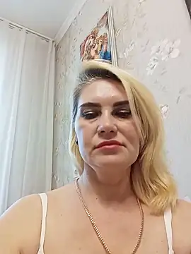 Snapshot of JennyOMay chatting on June 7, 2026, 3:56 am JennyOMay online show from June 7, 2026, 3:56 am