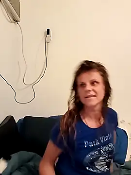 Snapshot of Scarlettishere chatting on June 3, 2026, 2:01 am Scarlettishere online show from June 3, 2026, 2:01 am