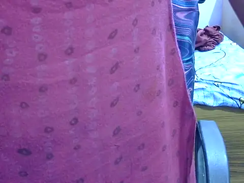 Your wild Dia online show from April 17, 2026, 6:44 pm