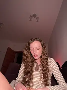 Snapshot of Weeissy chatting on November 14, 2025, 7:39 pm Weeissy online show from November 14, 2025, 7:39 pm