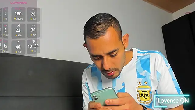 Snapshot of jhonyalzate2 chatting on February 25, 2026, 2:23 am jhonyalzate2 online show from February 25, 2026, 2:23 am