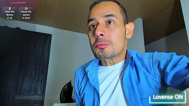 Snapshot of jhonyalzate2 chatting on October 30, 2025, 2:54 am jhonyalzate2 online show from October 30, 2025, 2:54 am