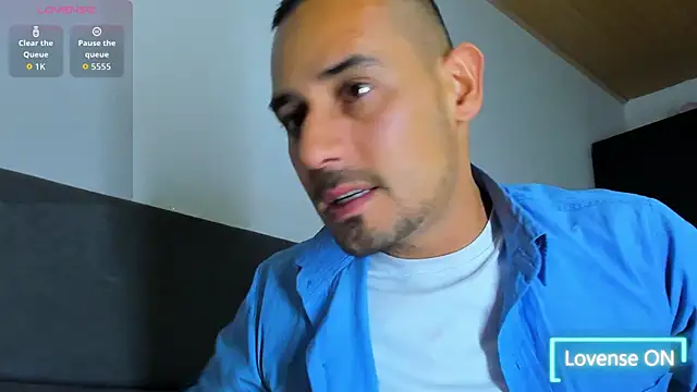 Snapshot of jhonyalzate2 chatting on November 11, 2025, 3:23 am jhonyalzate2 online show from November 11, 2025, 3:23 am