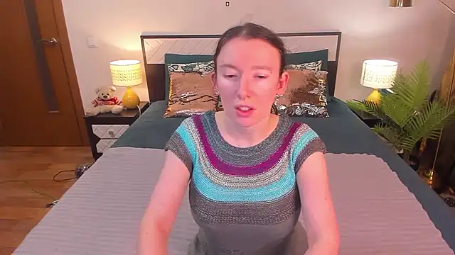 Snapshot of CatherineWalls chatting on April 7, 2026, 5:31 am CatherineWalls online show from April 7, 2026, 5:31 am