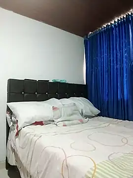 Vicky Rosse online show from November 5, 2025, 7:17 pm