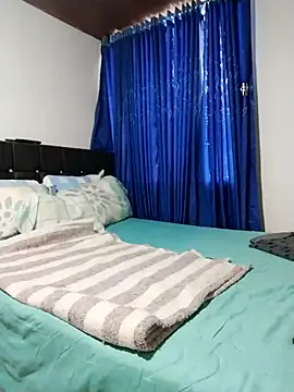 Vicky Rosse online show from November 13, 2025, 7:18 pm