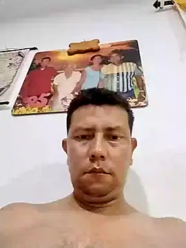 Snapshot of Lachuchaenlacara1988 chatting on January 20, 2025, 3:26 am Lachuchaenlacara1988 online show from January 20, 2025, 3:26 am