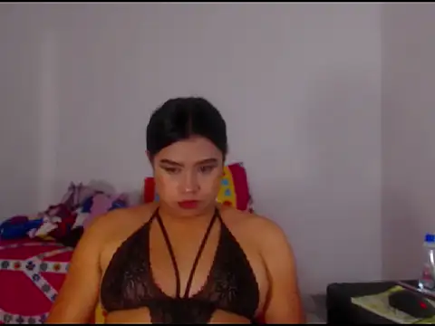 katrinawillff online show from July 13, 2026, 6:13 am