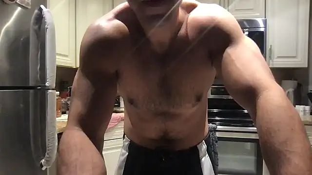 Snapshot of BigGuyMuscle chatting on January 16, 2026, 3:21 am BigGuyMuscle online show from January 16, 2026, 3:21 am