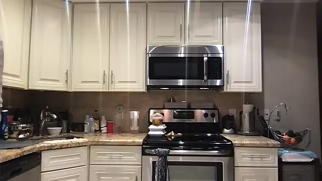 BigGuyMuscle online show from April 1, 2026, 9:56 pm