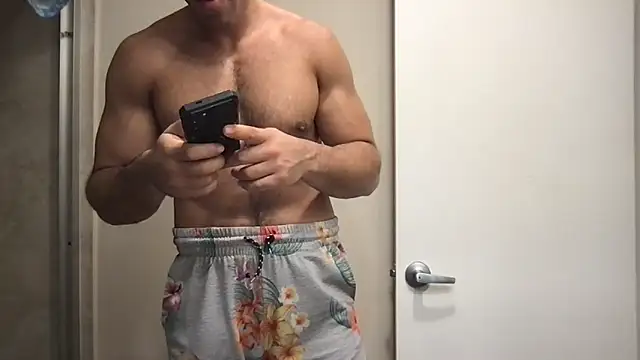 Snapshot of BigGuyMuscle chatting on February 23, 2026, 12:56 am BigGuyMuscle online show from February 23, 2026, 12:56 am